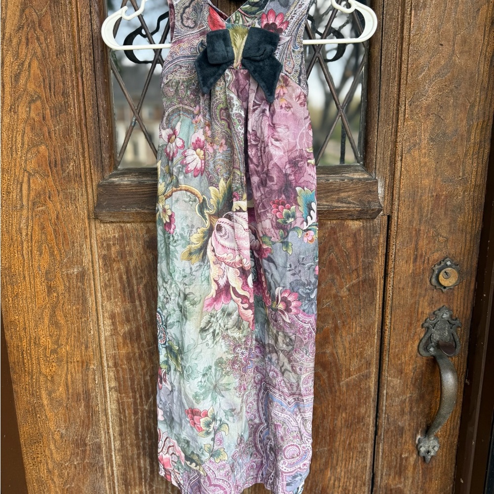 Stunning Floral Kids Dress size 5 with Bow
